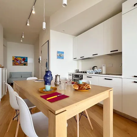 Apartment Seaside Luxury By World
