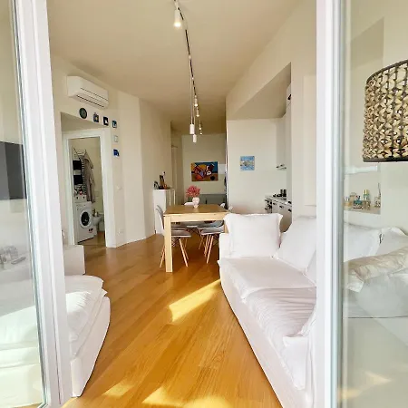 Seaside Luxury By World Apartment *