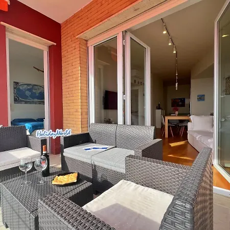Seaside Luxury By World